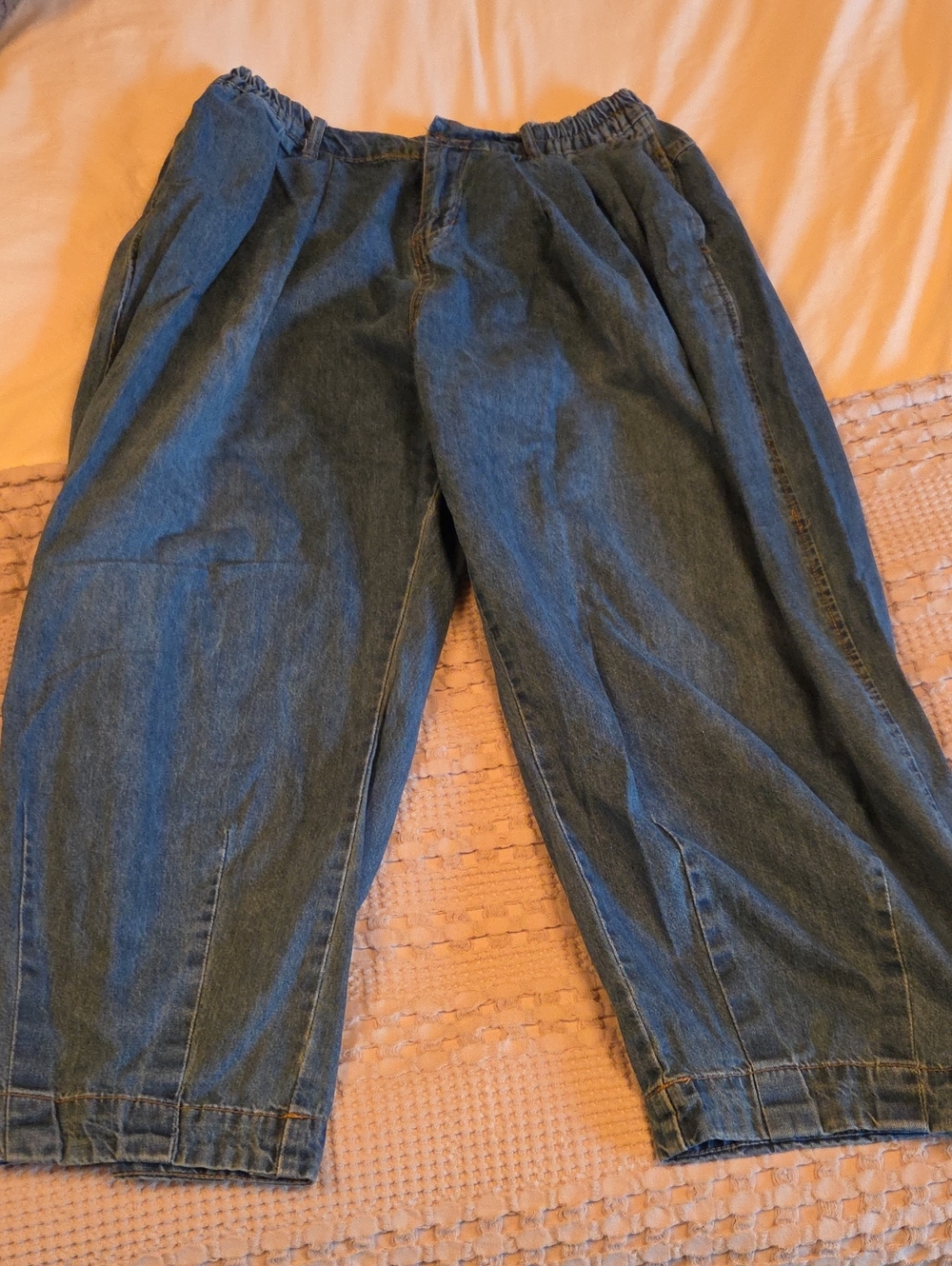 Barrel Leg Jeans - Size Xl